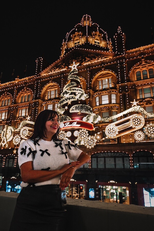 harrods christmas in london viewing platform