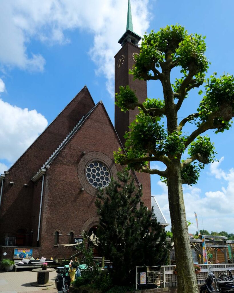 ANNA Amstelveen restaurant in a church
