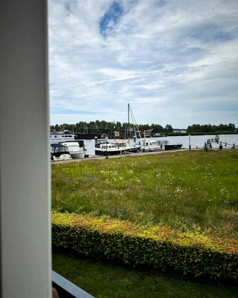 harbor view from Fletcher Hotel Nautisch Kwartier in Huizen