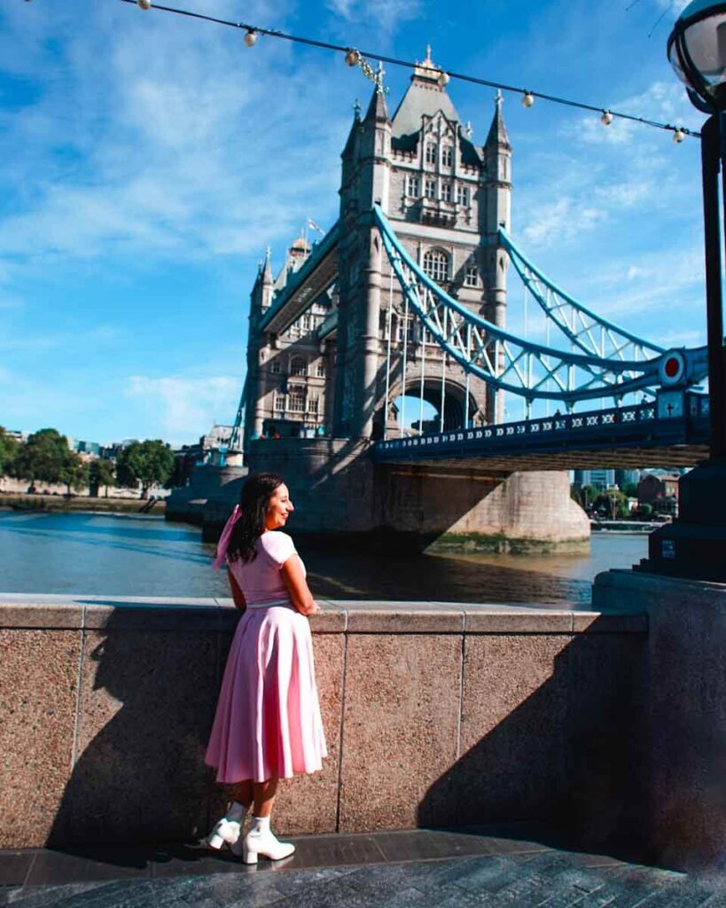 tower bridge instagrammable spots queens walk