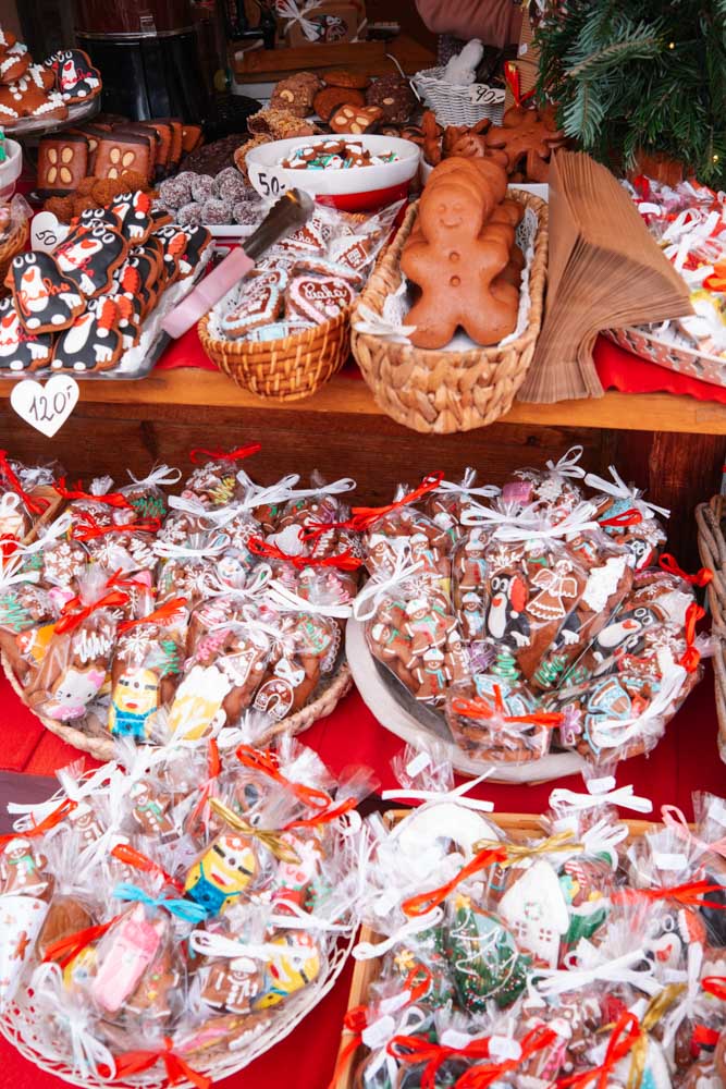 Perníkový panáček gingerbread cookies prague