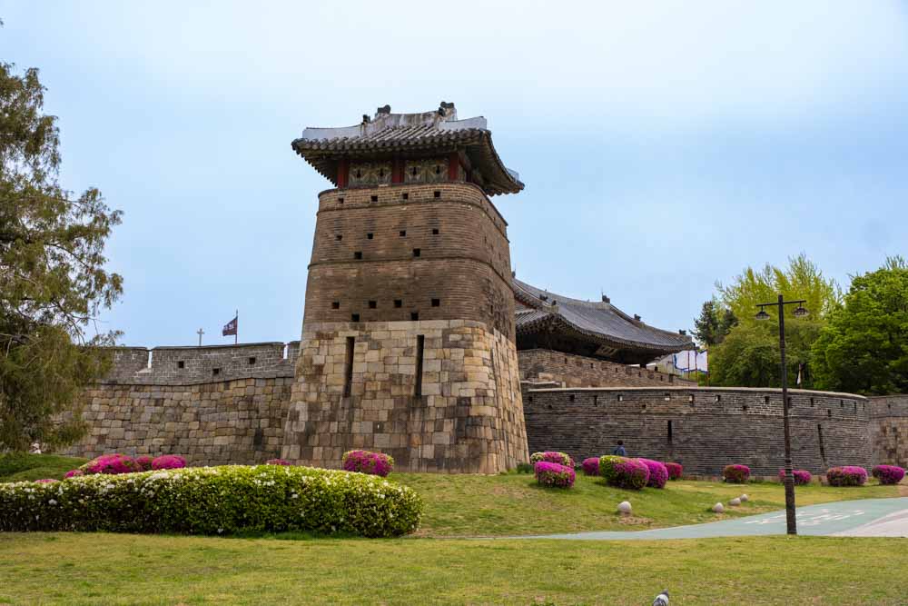 suwon day trip from seoul Hwaseomun Gate