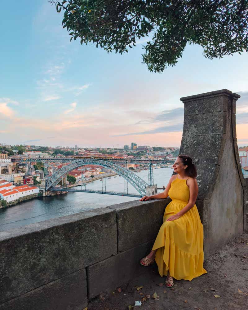 hidden viewpoints in porto Passeio das Fontainhas
