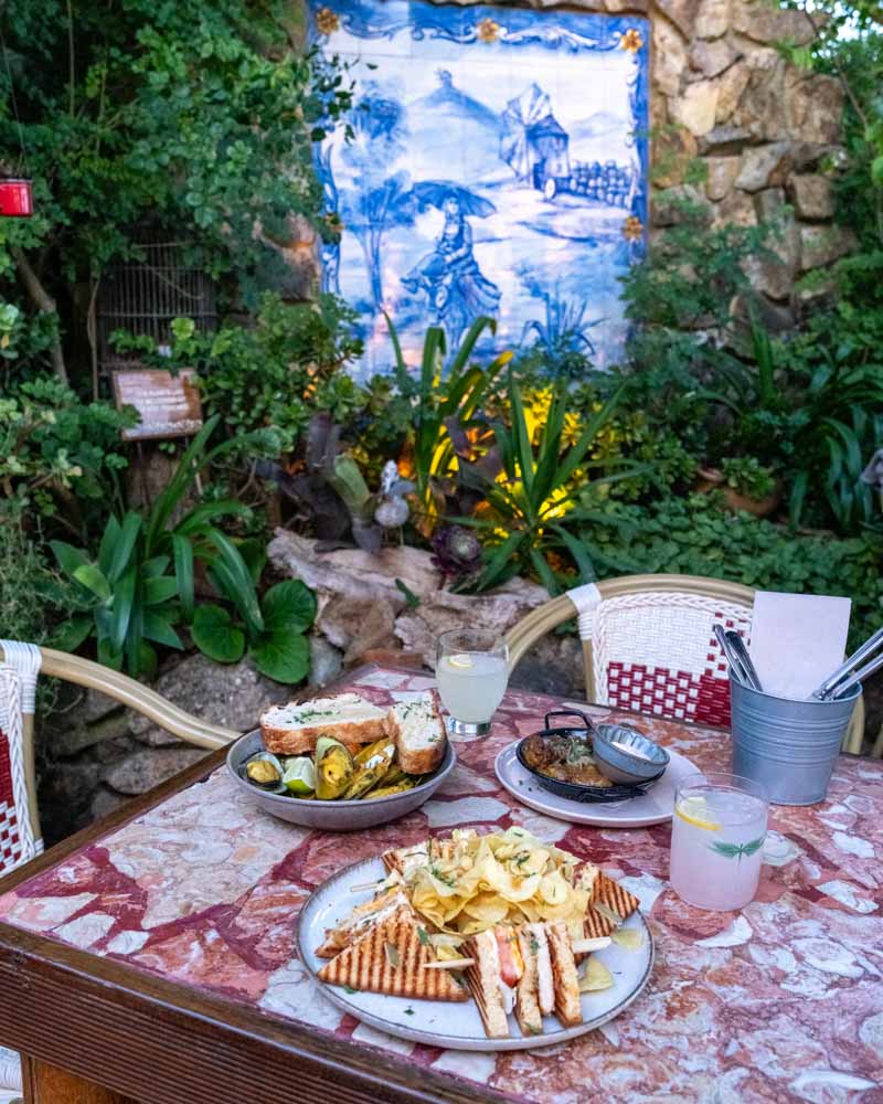 food on a table at Moinho Dom Quixote in sintra