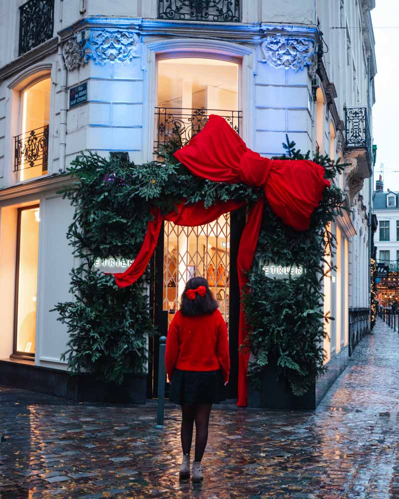 christmas bow facade display lille
